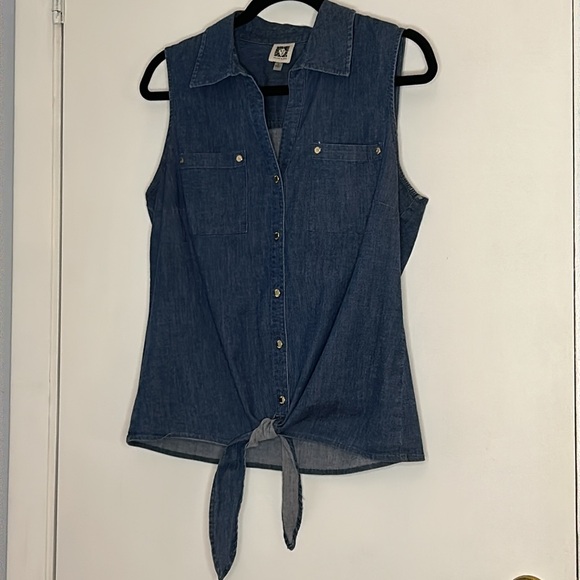 Anne Klein NWOT Women's Denim Cotton Sleeveless Shirt Tie Waist Size Small - Picture 2 of 8